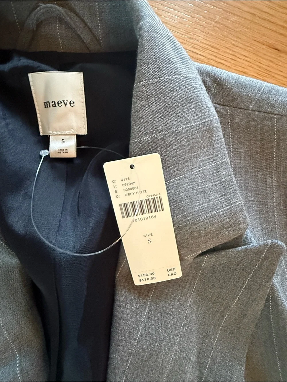 The Rue Oversized Maeve Blazer - Picture 6 of 7